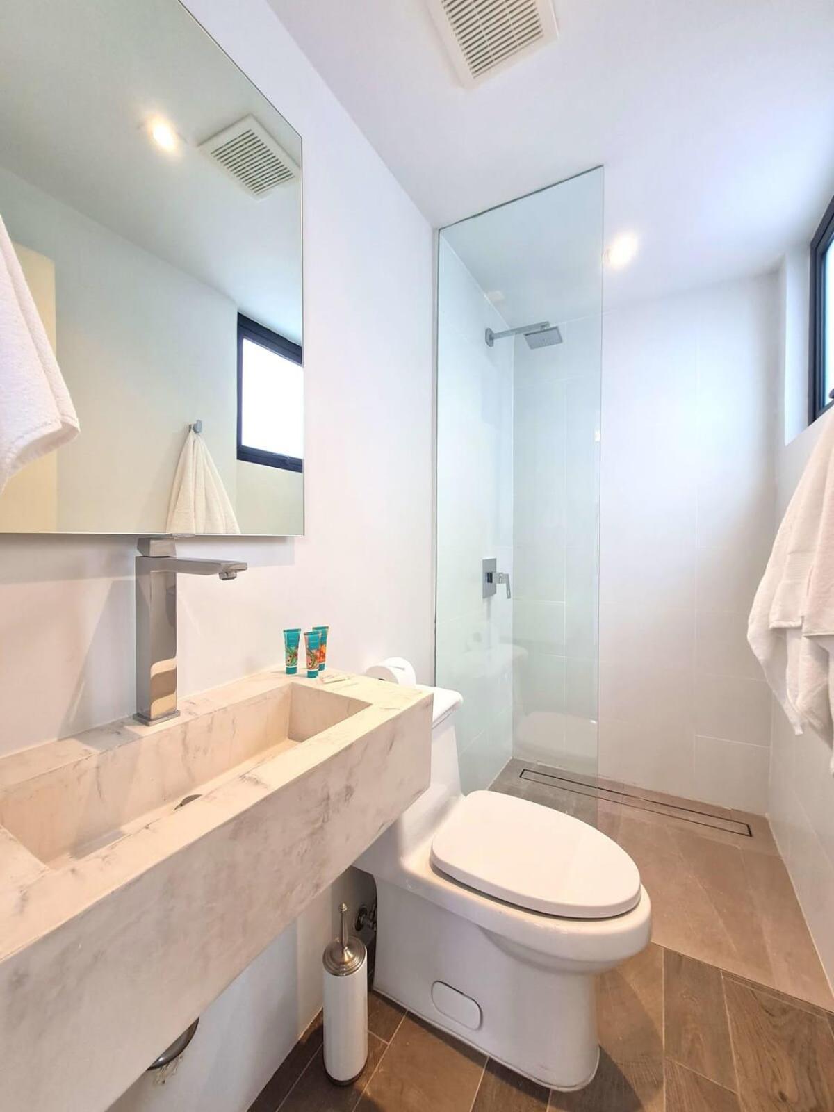 Designer 2Br With Pool In Casco Antiguo Apartment Panama City Ngoại thất bức ảnh